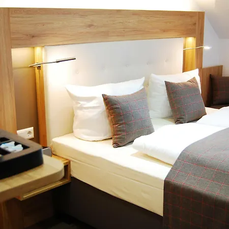 Am Martinsberg Hotel 3*