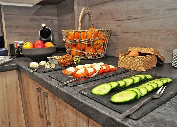 Am Martinsberg 酒店 安德纳赫