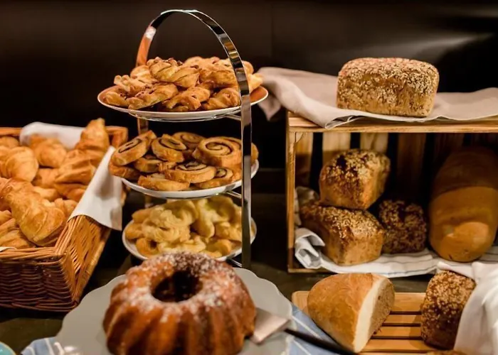 酒店 Am Martinsberg 安德纳赫