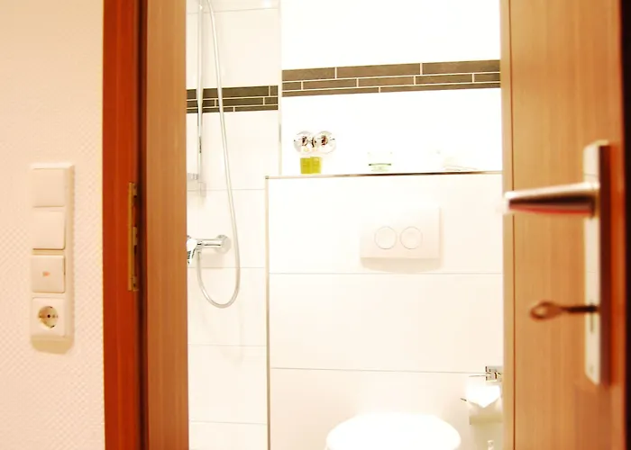 Am Martinsberg 3* 安德纳赫