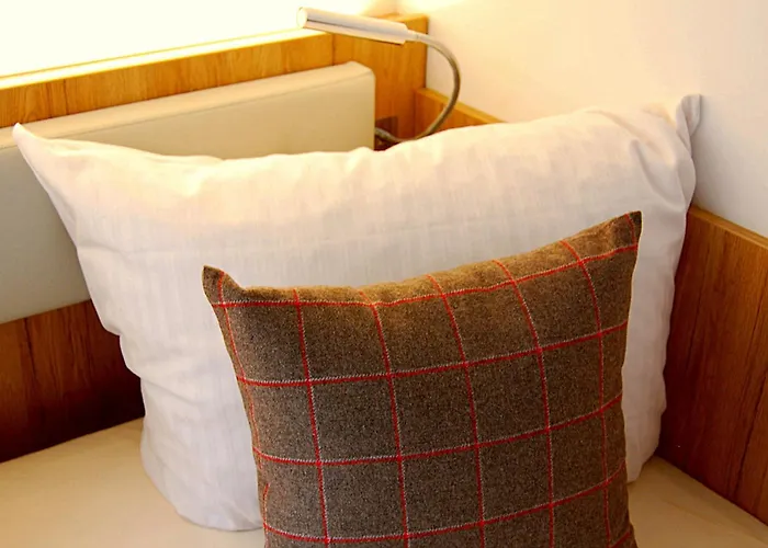 Am Martinsberg 3* 安德纳赫