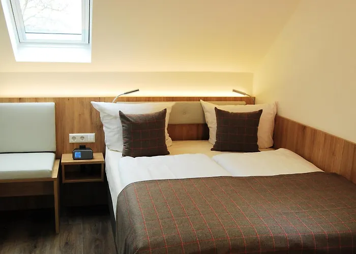 Am Martinsberg Hotell